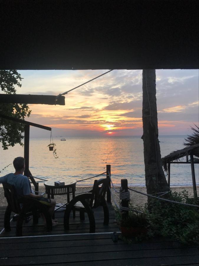 Melina Beach Resort Kampung Genting Ngoại thất bức ảnh